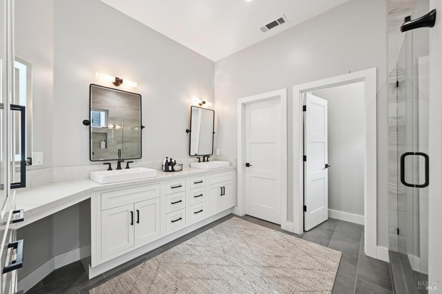 3761 Cross Creek Road