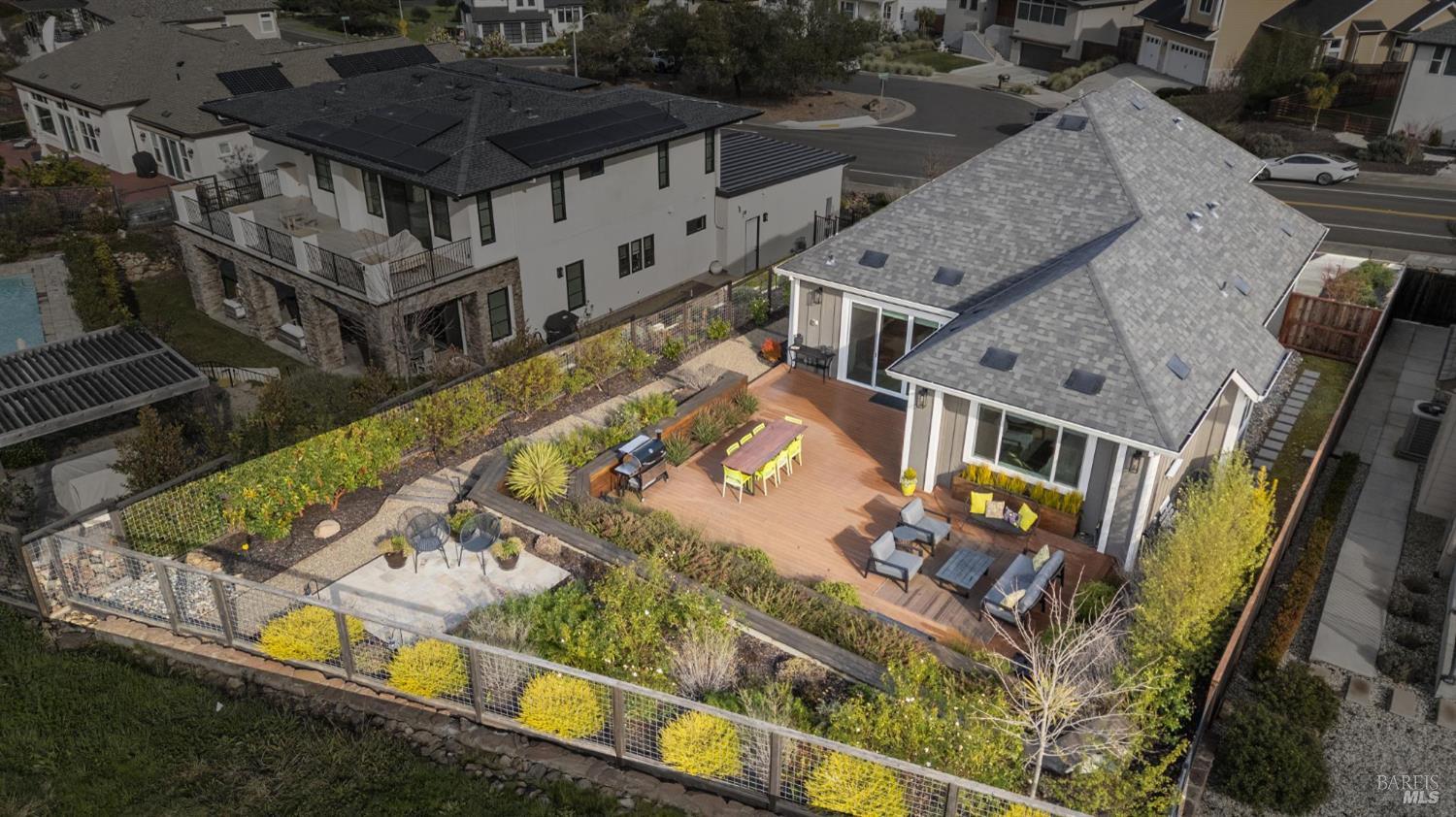 3761 Cross Creek Road