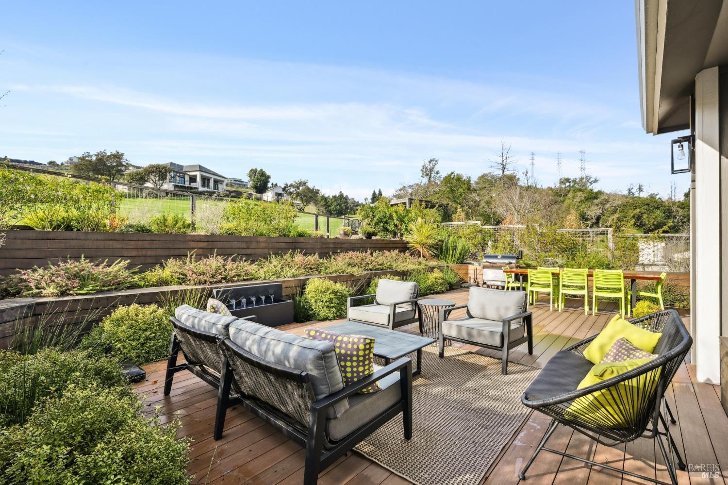 3761 Cross Creek Road