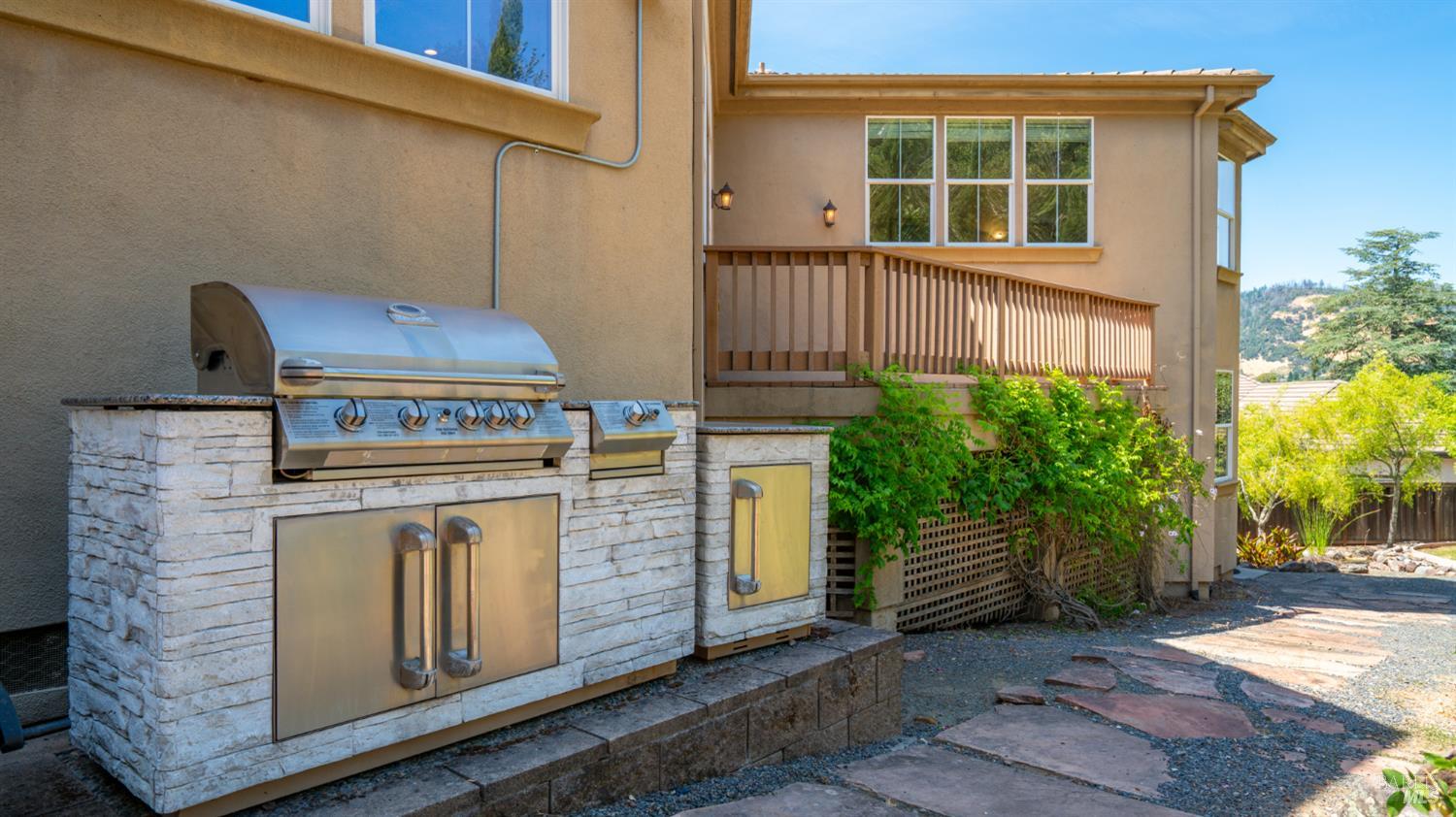 5569 Pepperwood Road