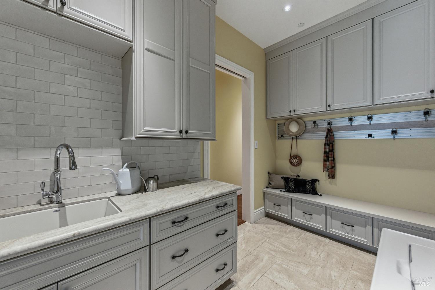 3799 Shillingford Place