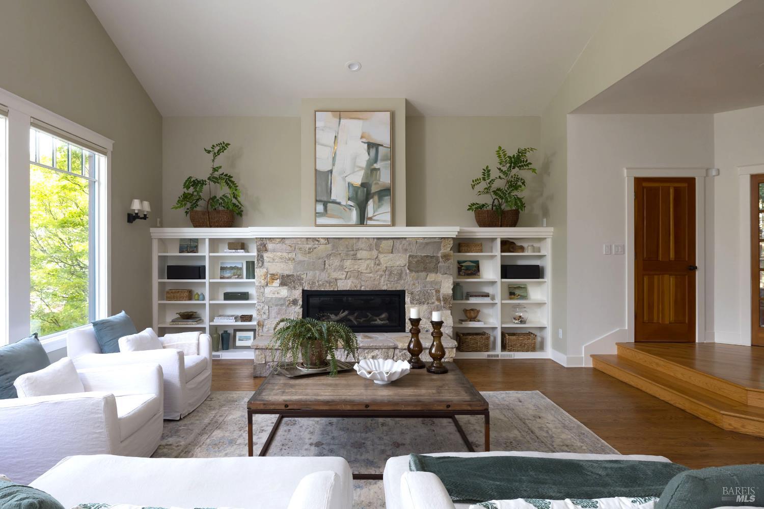 2487 Incline Drive