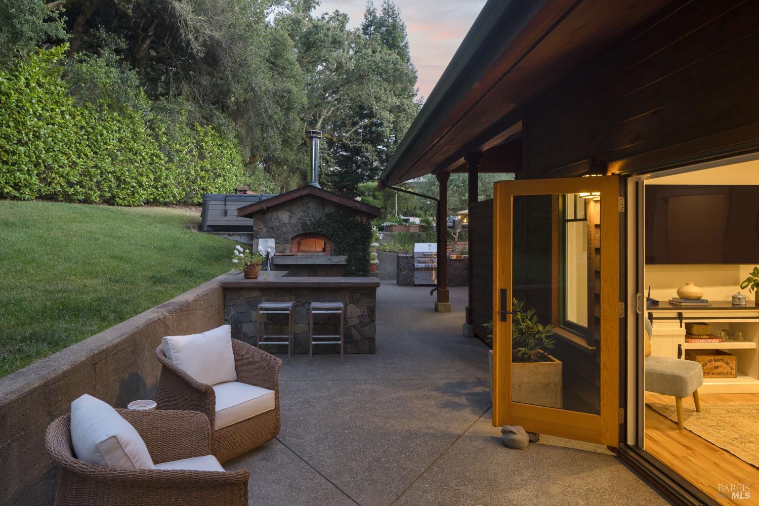 2487 Incline Drive
