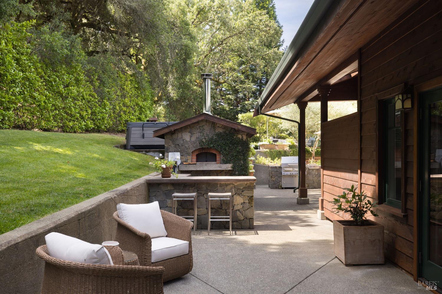 2487 Incline Drive