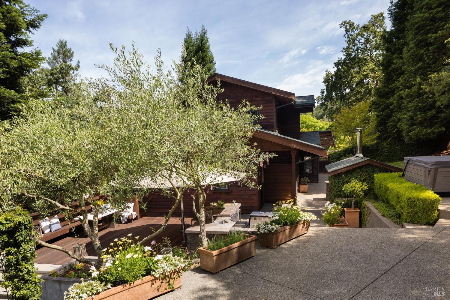 2487 Incline Drive