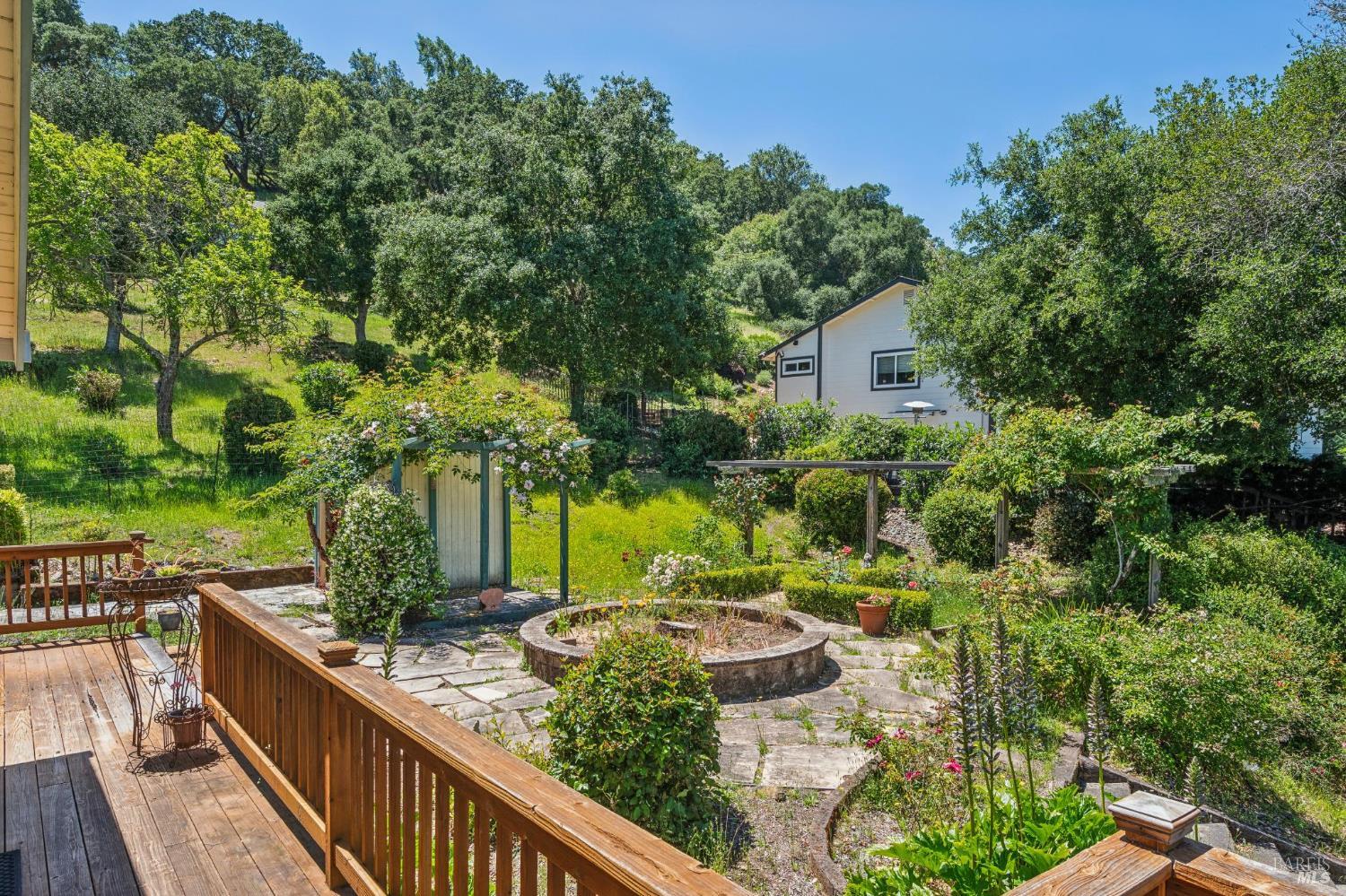 425 Oak Point Place