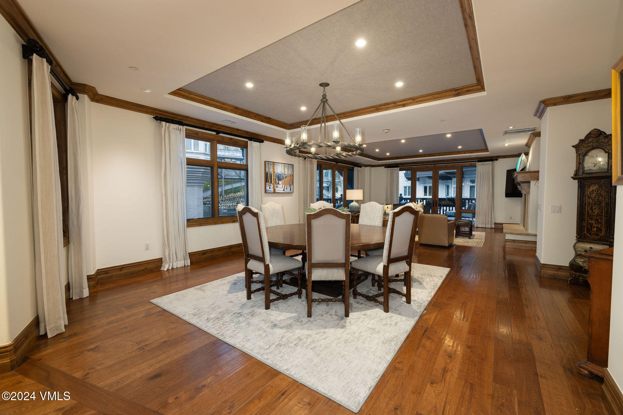 675 Lionshead Place, #201
