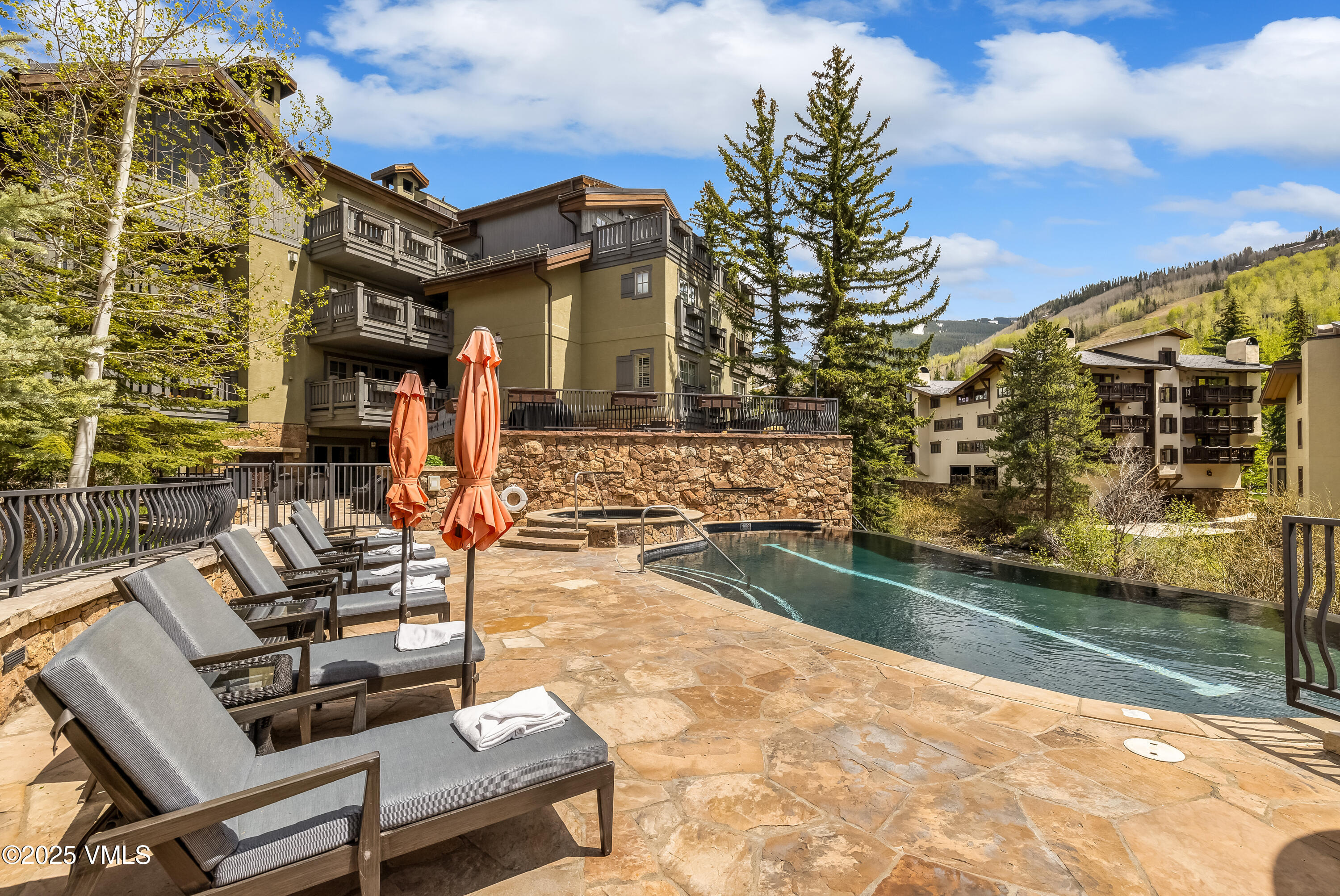 1 Willow Bridge Road, 36, Vail Unit: 36