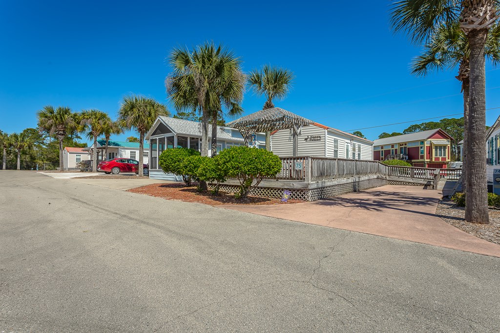 1843 Hwy 98 W # 75, 32322 Unit: 75