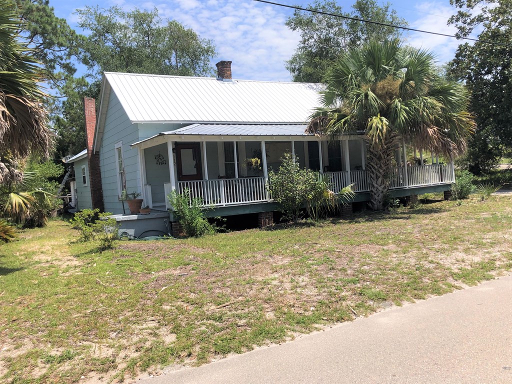 112 E Meridian Ave, 32322