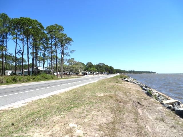 883 Hwy 98, 32328