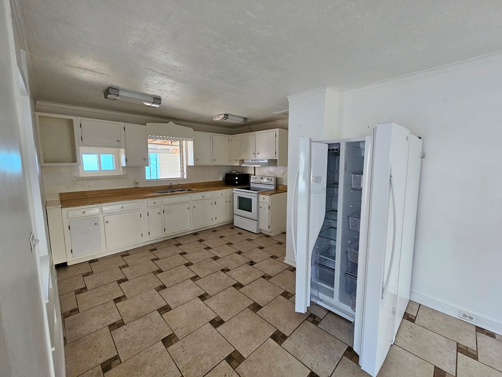 36-1 Holland Ave, 32323