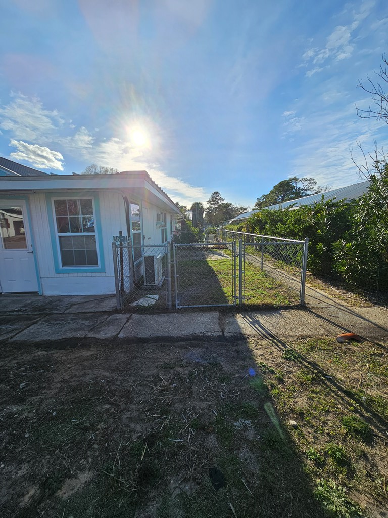36-1 Holland Ave, 32323