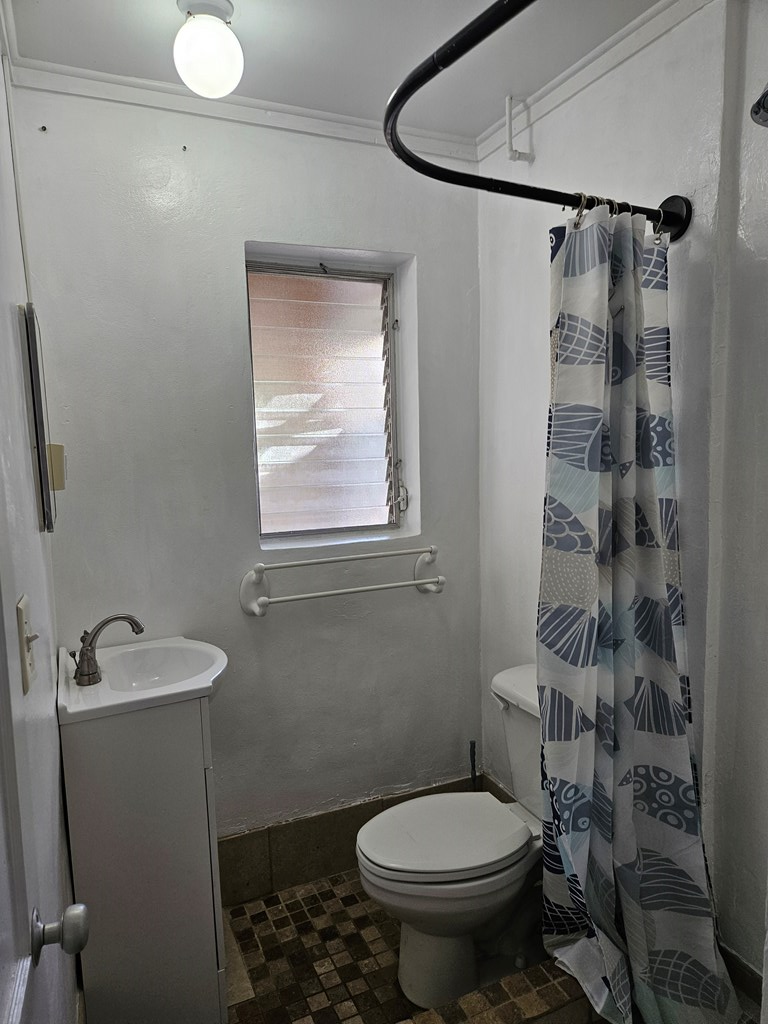 36-1 Holland Ave, 32323