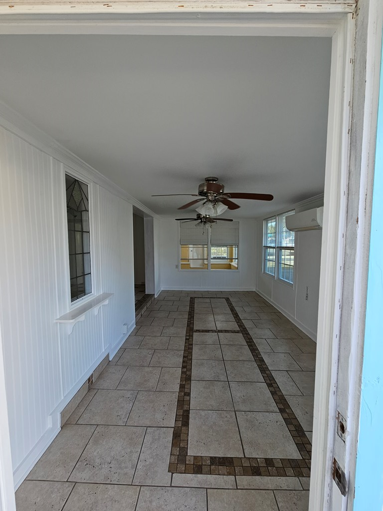 36-1 Holland Ave, 32323