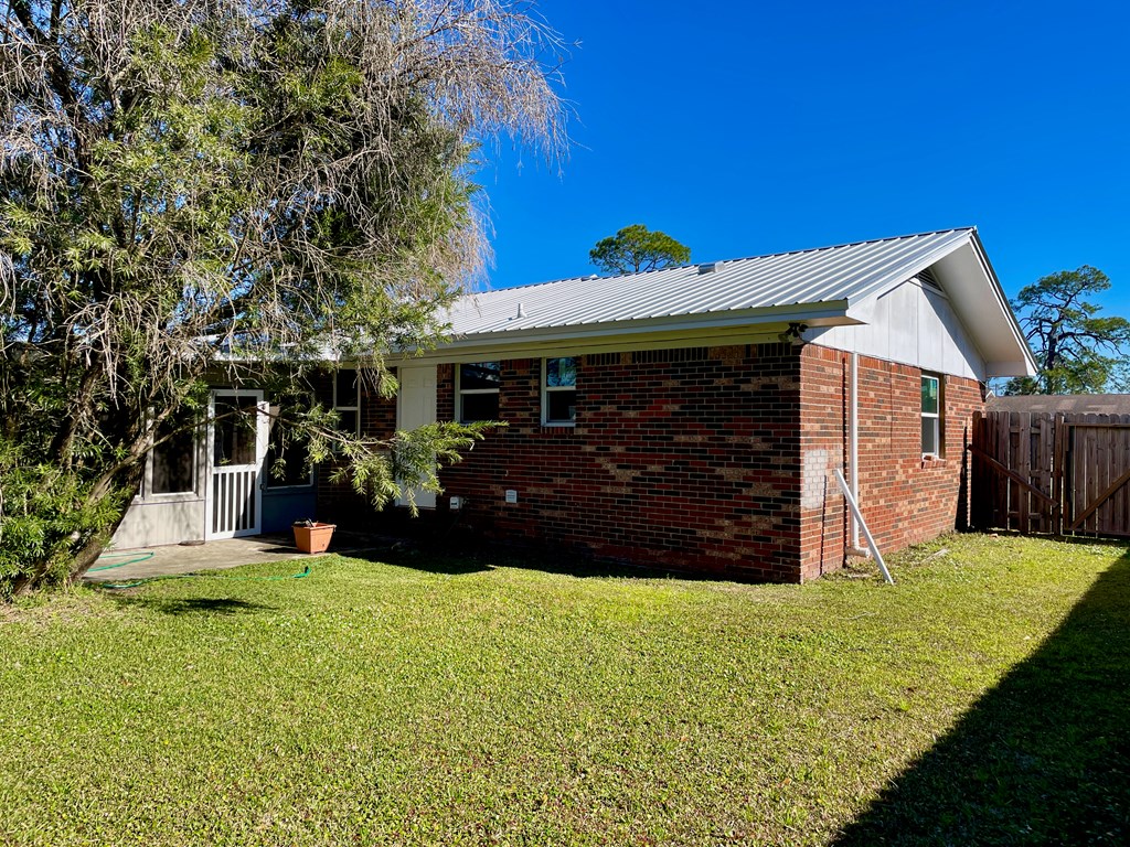 1610 Palm Blvd, Port St. Joe 32456