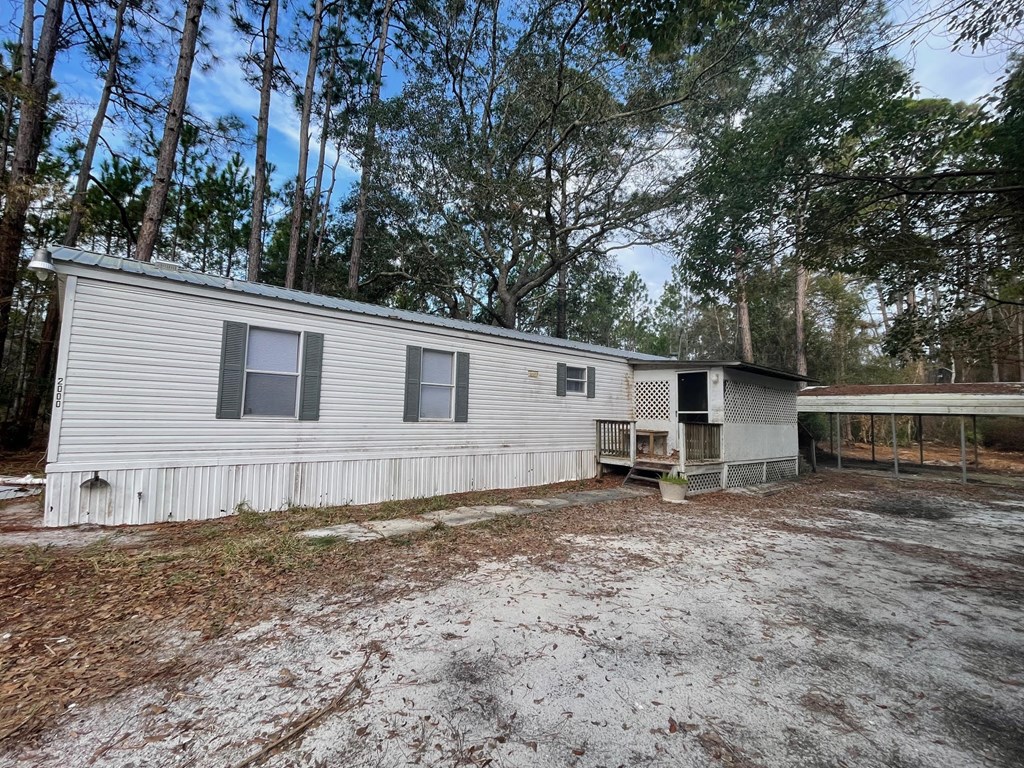 2000 Bluff Rd, 32320