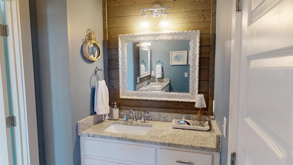 7 Magnolia Dr, 32456