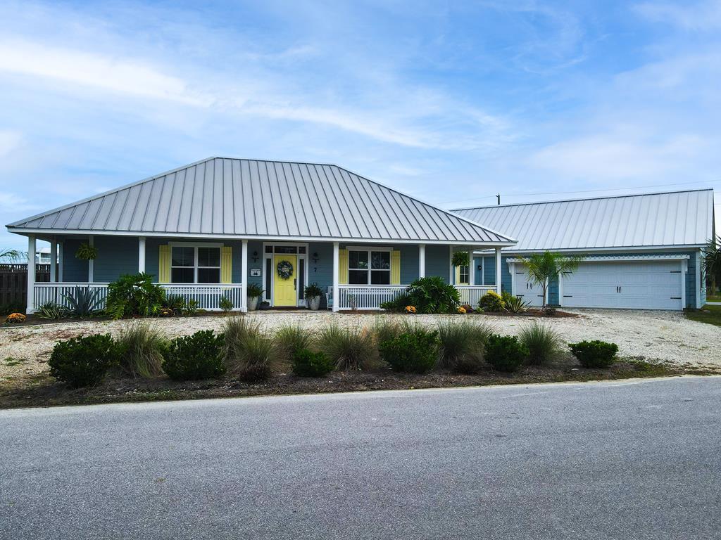 7 Magnolia Dr, 32456