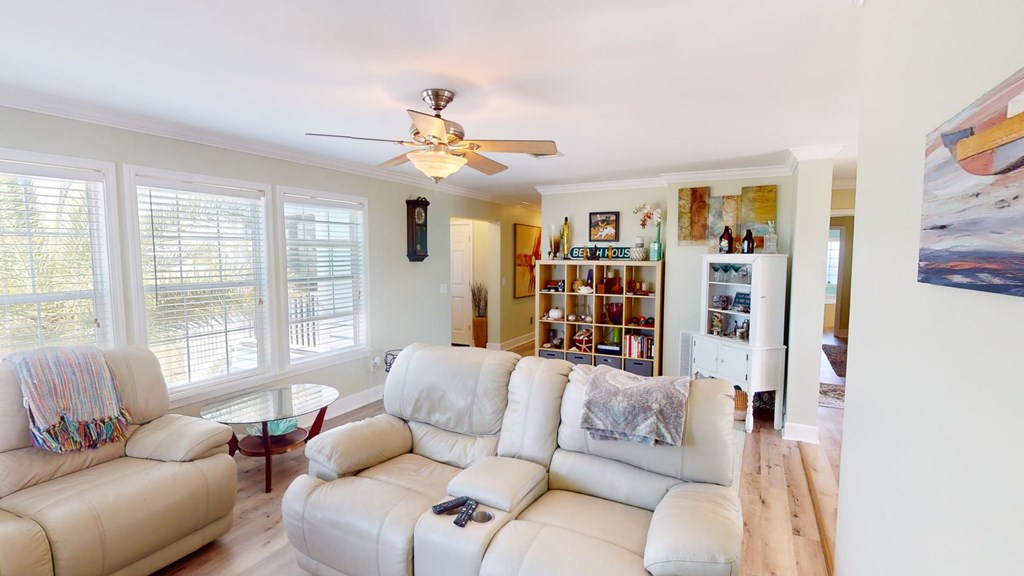 410 Arizona Dr, 32456