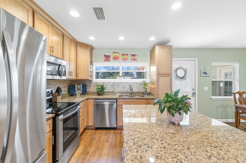 1905 Cypress Ave, Port St. Joe 32456