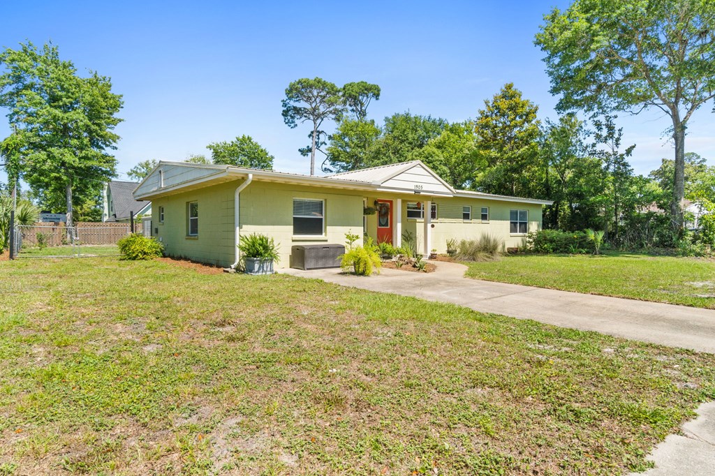 1905 Cypress Ave, Port St. Joe 32456
