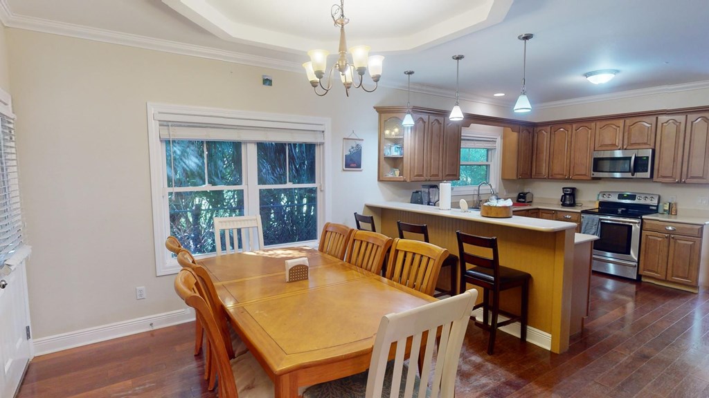 101 Ave H, 32320