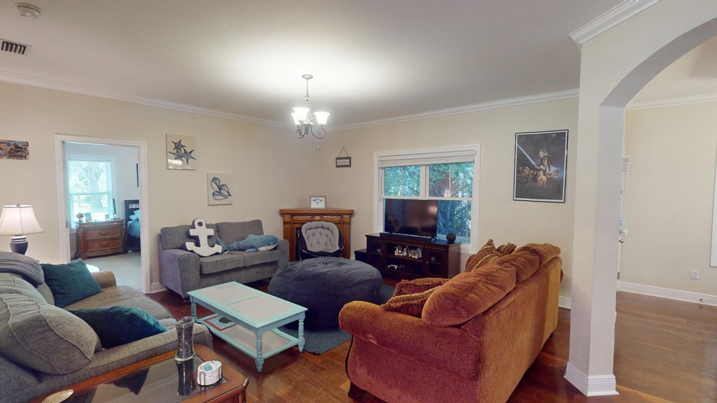 101 Ave H, 32320