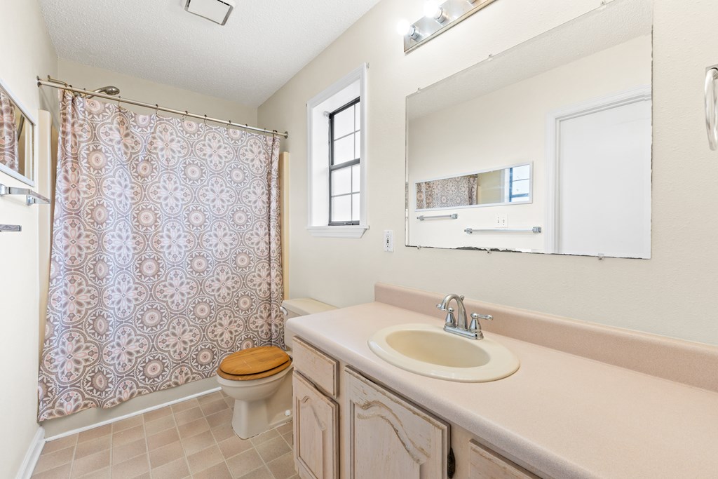2318 Sr 30-a, Port St. Joe 32456