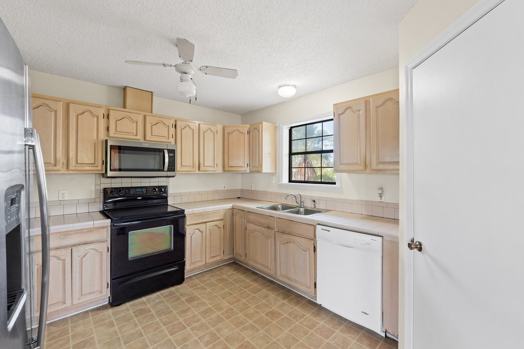 2318 Sr 30-a, Port St. Joe 32456