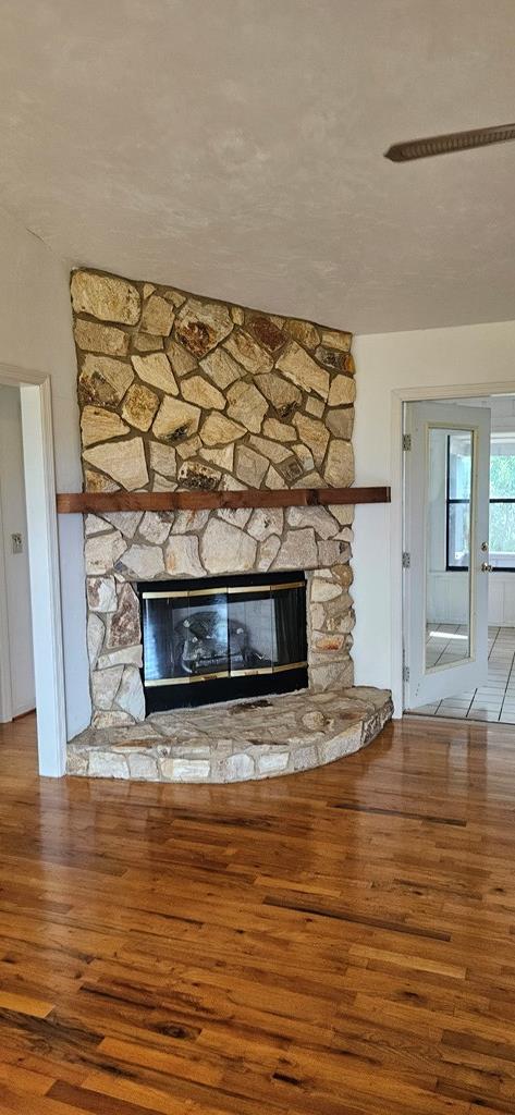 612 River Rd, 32322