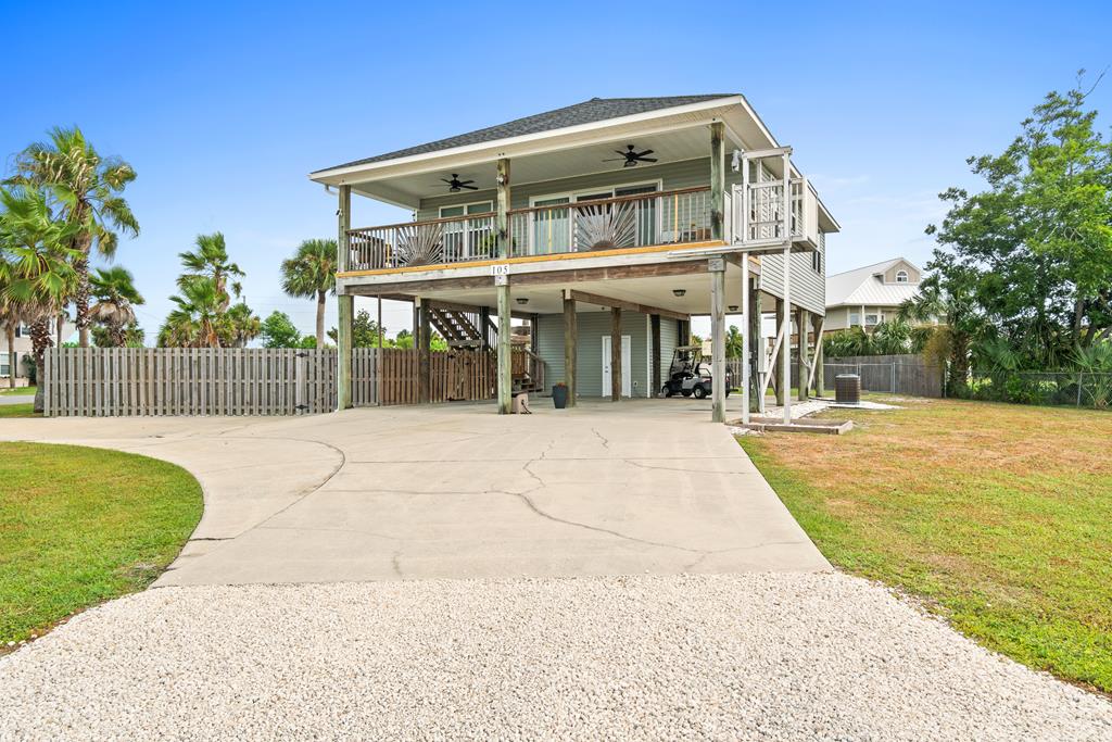 105 Lucia Ave, Port St. Joe 32456