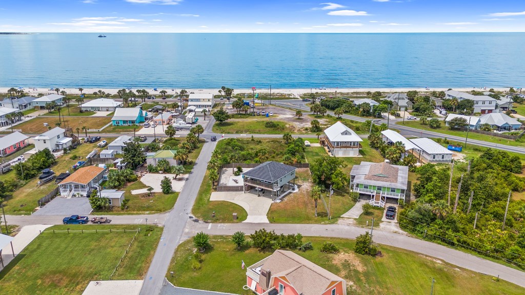 105 Lucia Ave, Port St. Joe 32456