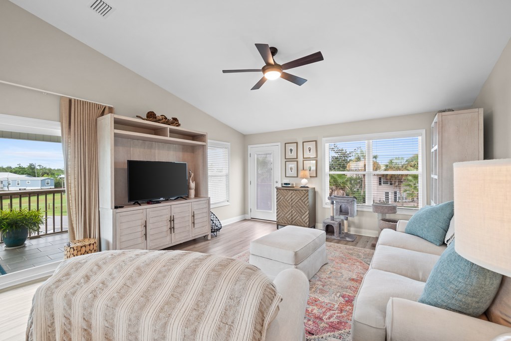 105 Lucia Ave, Port St. Joe 32456