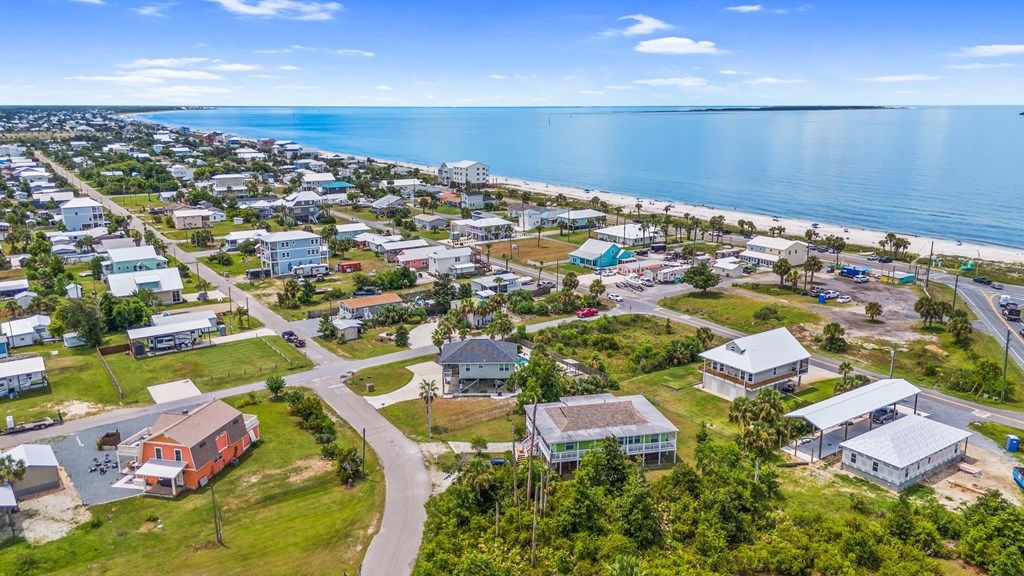 105 Lucia Ave, Port St. Joe 32456