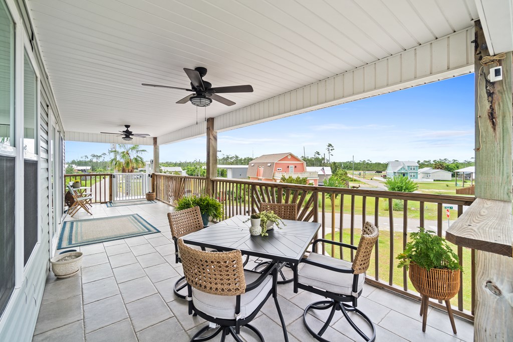 105 Lucia Ave, Port St. Joe 32456