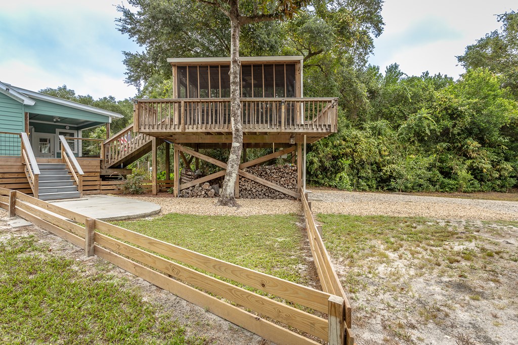501 12th St, 32322 Unit: Se