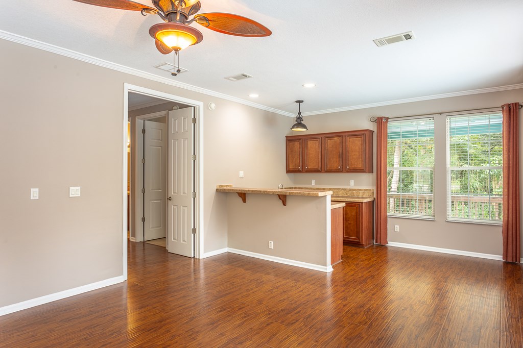 501 12th St, 32322 Unit: Se