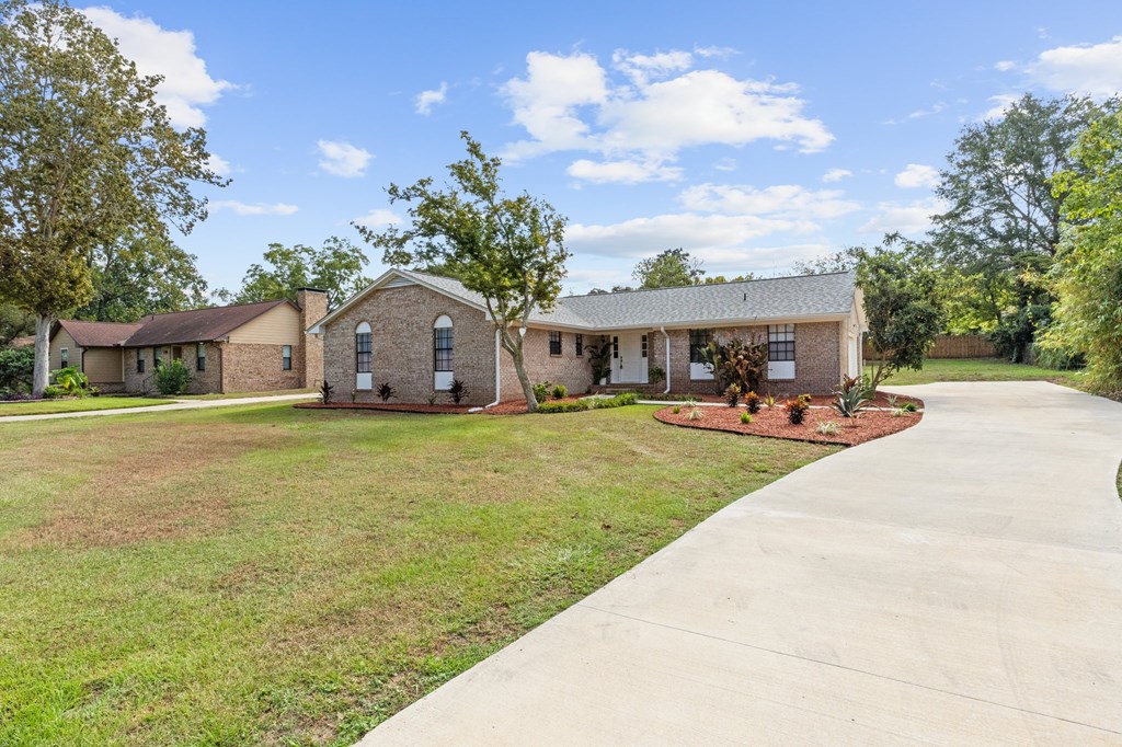 2405 Mcwest St, 32303