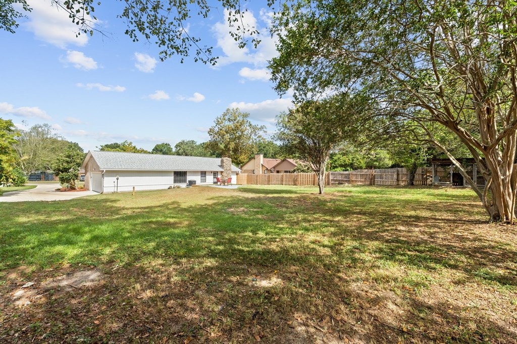 2405 Mcwest St, 32303