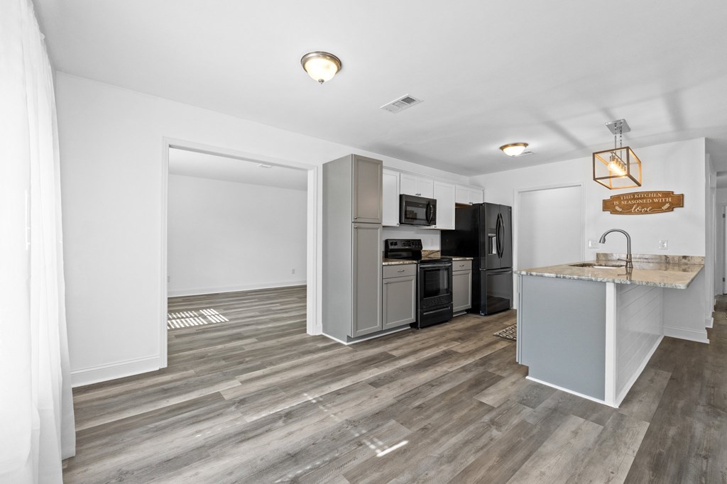 2405 Mcwest St, 32303