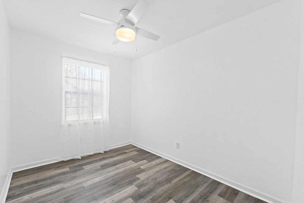 2405 Mcwest St, 32303