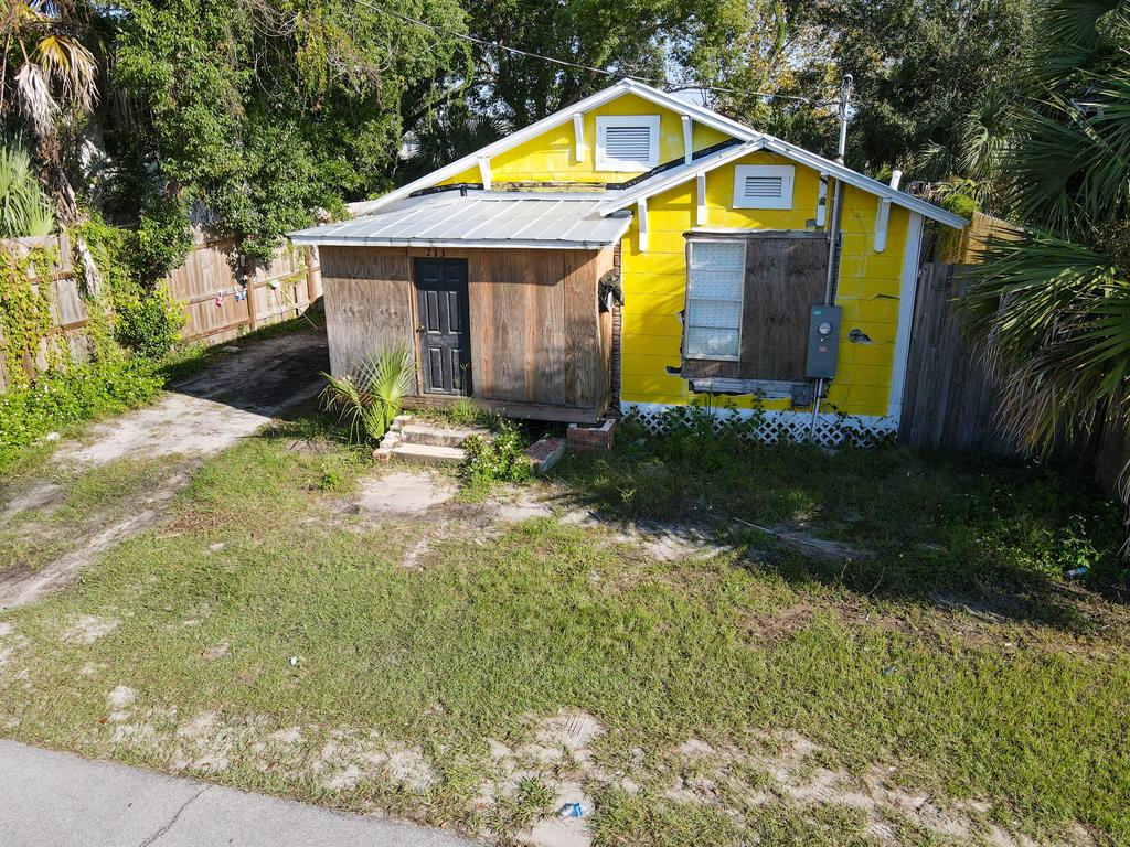 213 Ave B, Port St. Joe 32456