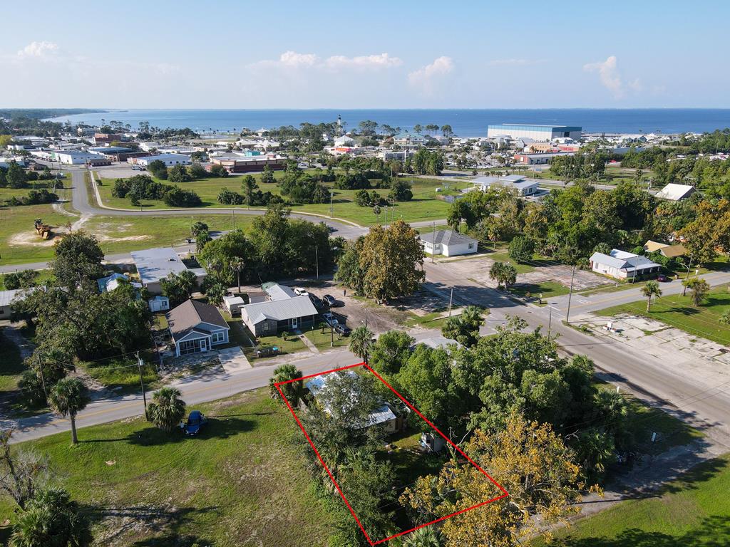213 Ave B, Port St. Joe 32456
