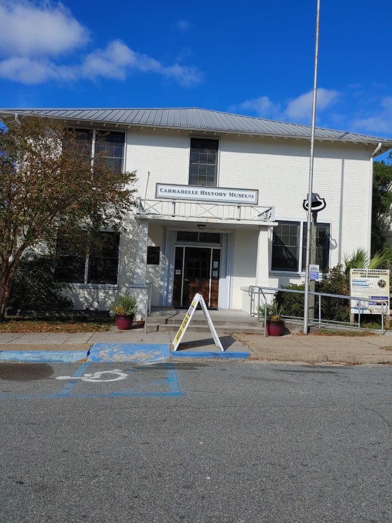 16-6 Collins Ave, 32323