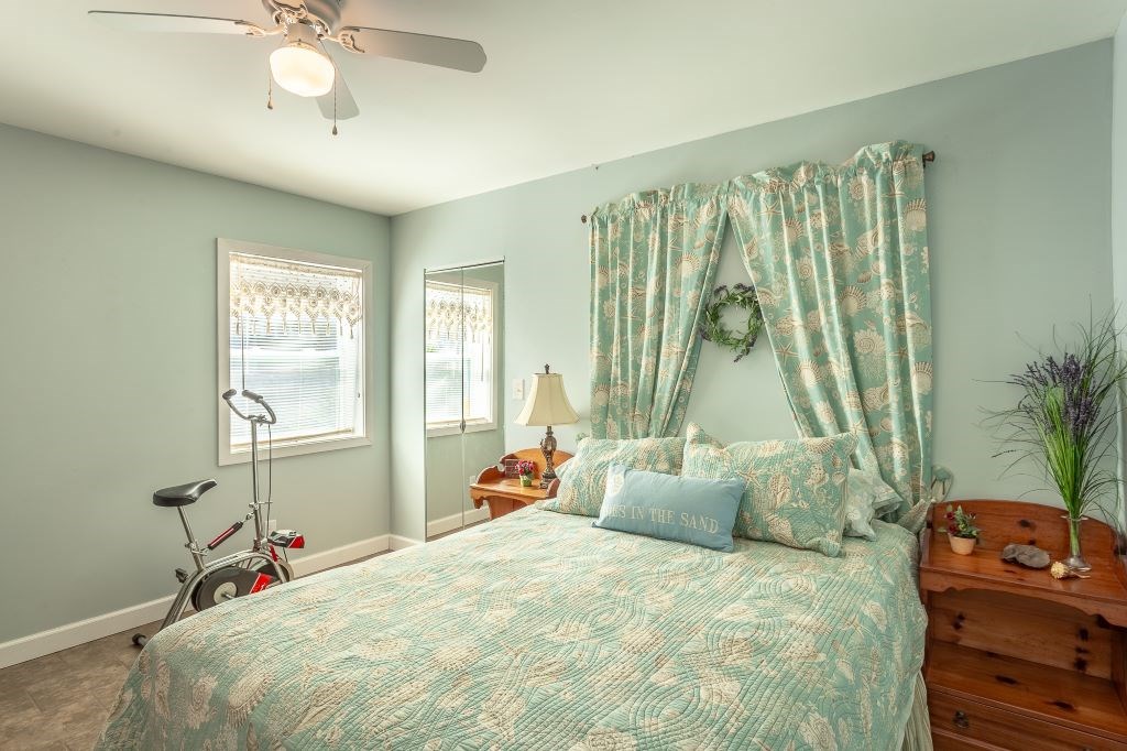 16-6 Collins Ave, 32323