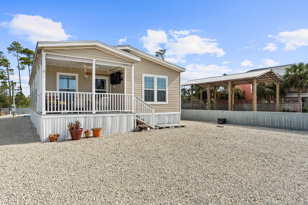 9122 Olive Ave, Port St. Joe 32456