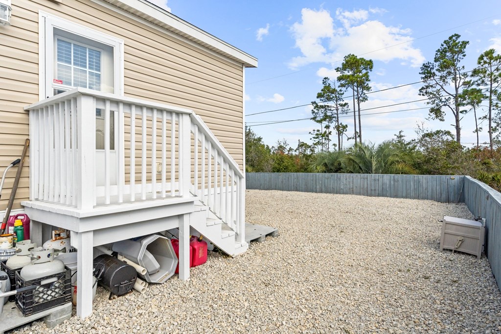 9122 Olive Ave, Port St. Joe 32456