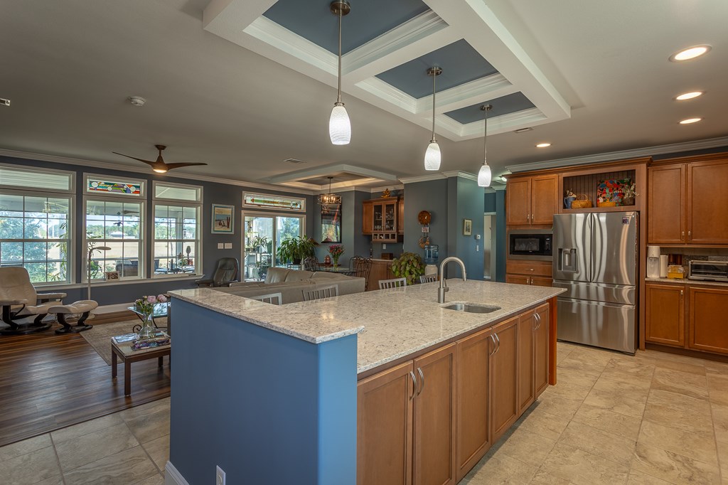 559 River Rd, 32322
