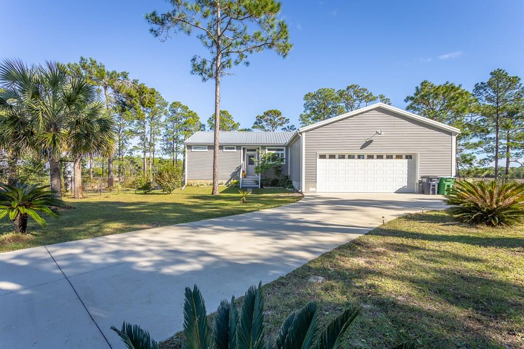 559 River Rd, 32322